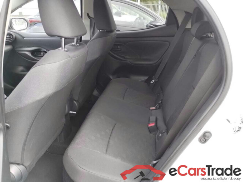 TOYOTA YARIS 1.5 Hybrid 115 Dynamic #5