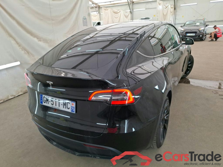 TESLA Model Y / 2021 / 5P / SUV RWD #4