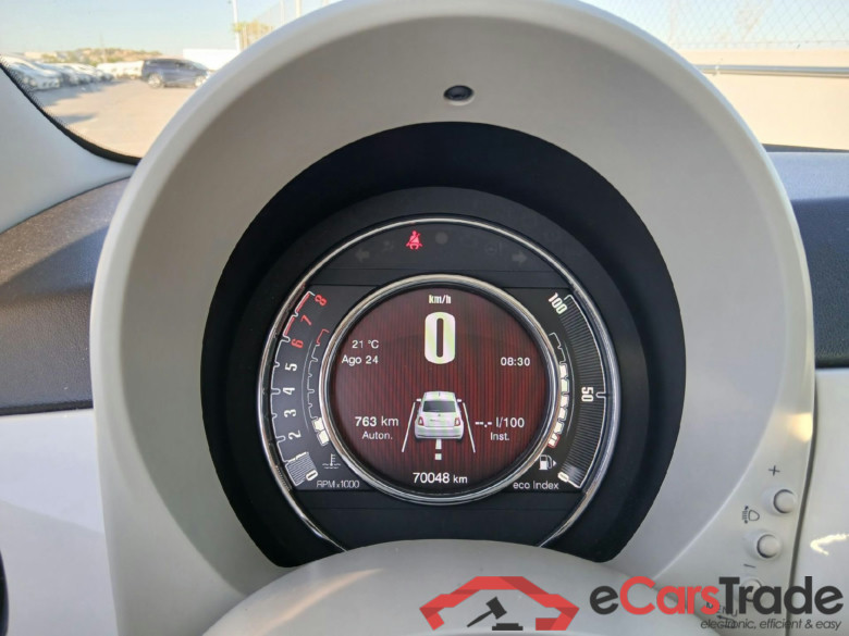 FIAT 500 / 2015 / 3P / berlina con portón Dolcevita 1.0 Hybrid 51KW (70 CV) (AC5) #4