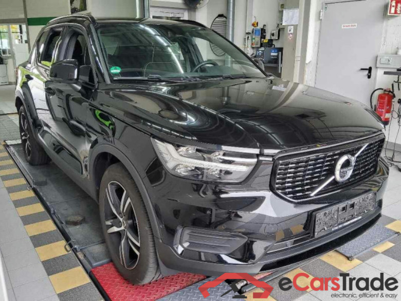 Volvo XC40 (2017->) DE - SUV5 T3 2WD EU6d, R-Design, 2020 - 2022 #2
