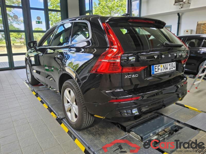 Volvo XC60 (03.2017->) DE - SUV5 B4 (Benzin) 2WD EU6d, Momentum Pro Mild-Hybrid, (Facelift) 2021 - 2022 #4