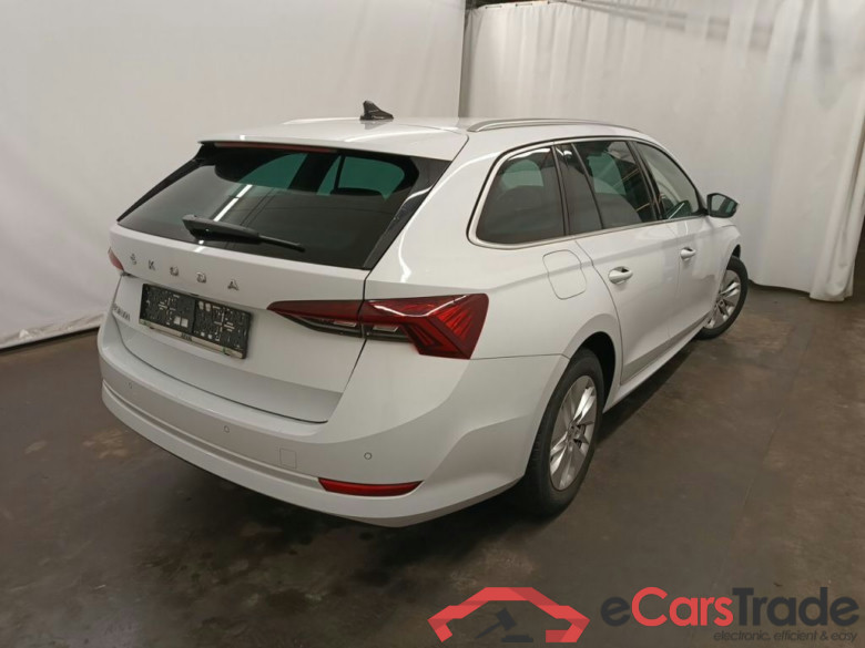 Skoda Octavia Combi 2.0 CRTDI 85kW Clever 5d #2