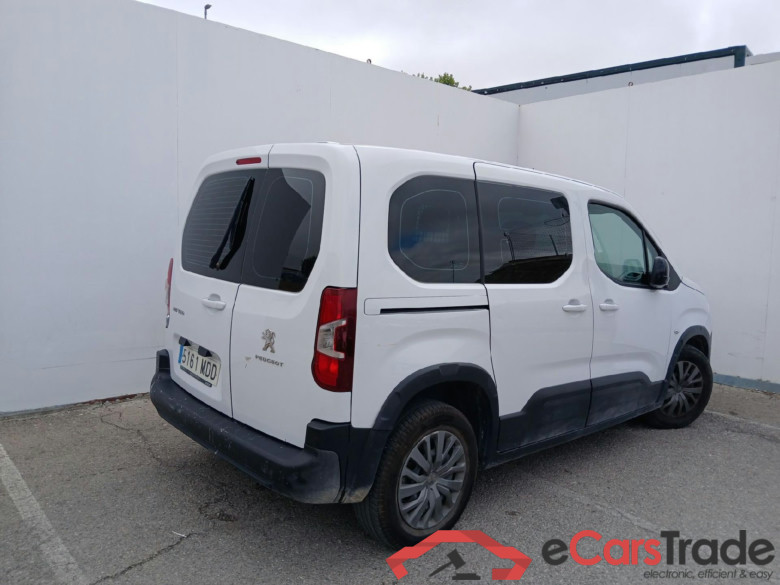 PEUGEOT Rifter / 2018 / 4P / combi Active Standard BlueHDi 73kW (IND) (CX2) #2