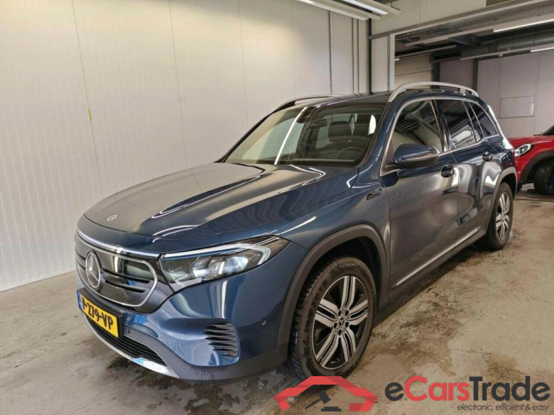 MERCEDES-BENZ EQB 250 Luxury Line