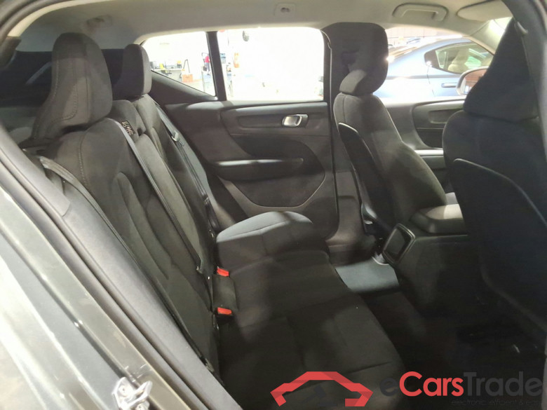 VOLVO XC40 DIESEL 2.0 D3 STOCK #5