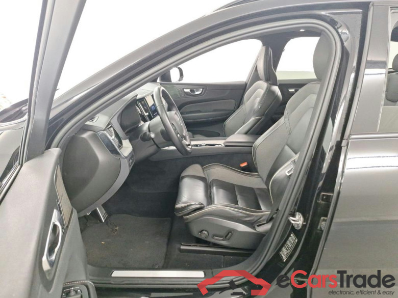 VOLVO XC60 2.0 T8 PHEV R-DESIGN AUTO 4WD #5