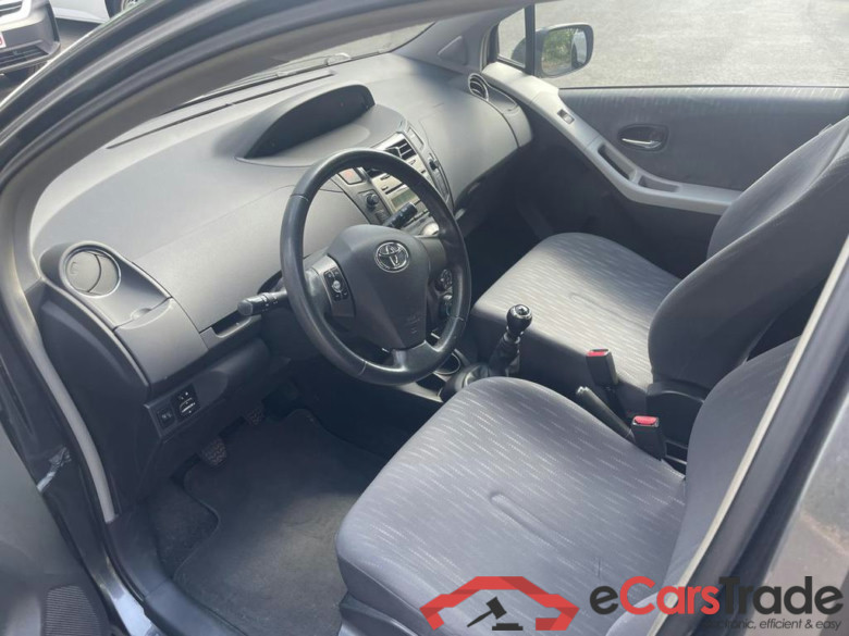 TOYOTA Yaris Dsl Yaris 1.4 D-4D Chill Out II DPF #2