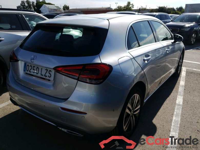 MERCEDES-BENZ Clase A / 2018 / 5P / berlina con portón A 250 e #2