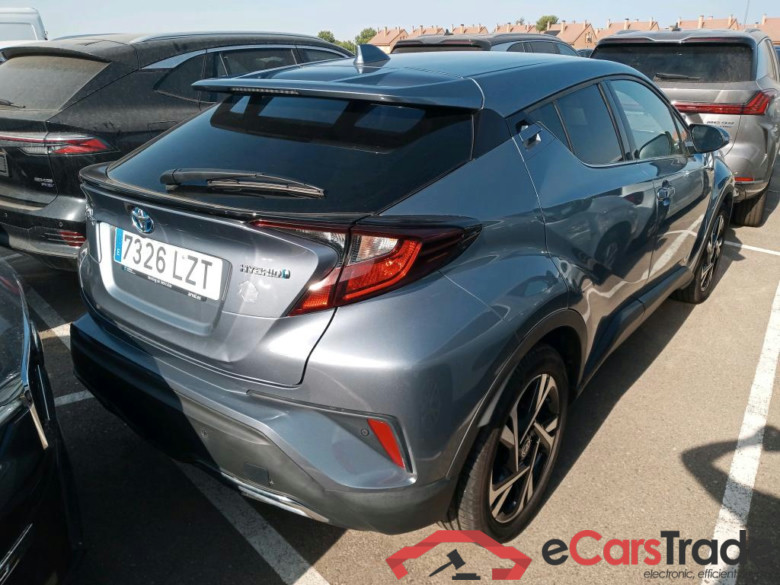 TOYOTA C-HR / 2019 / 5P / todoterreno 2.0 180H Advance #2