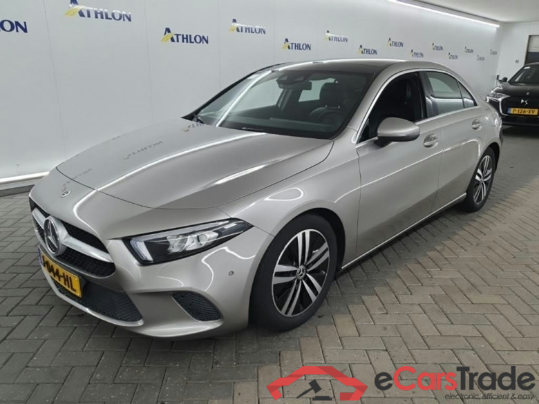 MERCEDES-BENZ A-Klasse Limousine A 180 d 7G-DCT Business Solution Luxury 4D 85kW #1