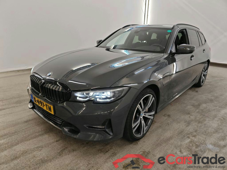 BMW 3 Serie Touring 330e Sport Line 5d + Shadow Line #1