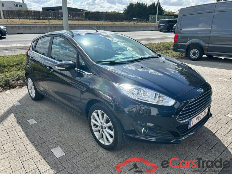 FORD Fiesta 1.0i Titanium #2