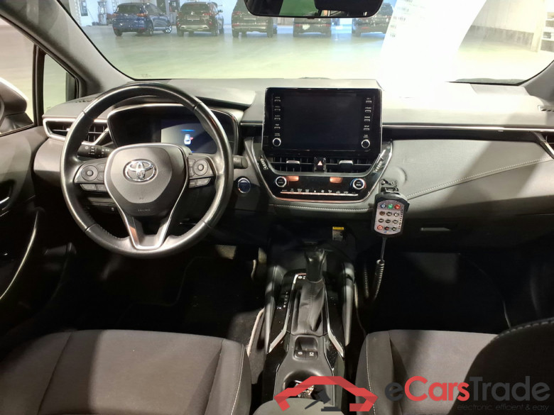 TOYOTA Corolla 1.8 HYBRID DYNAMIC E-CVT #6