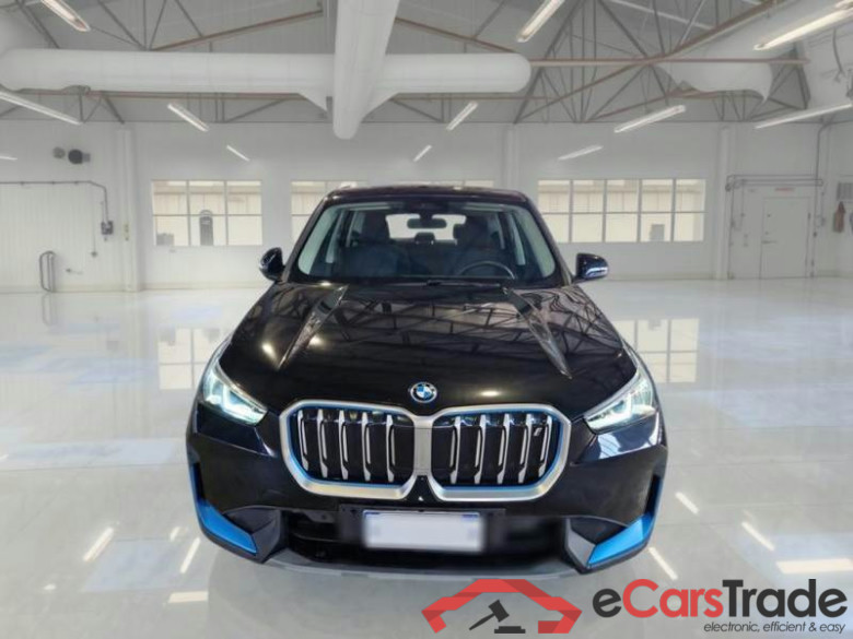 BMW IX1 / 2022 / 5P / SUV 30 XDRIVE #6