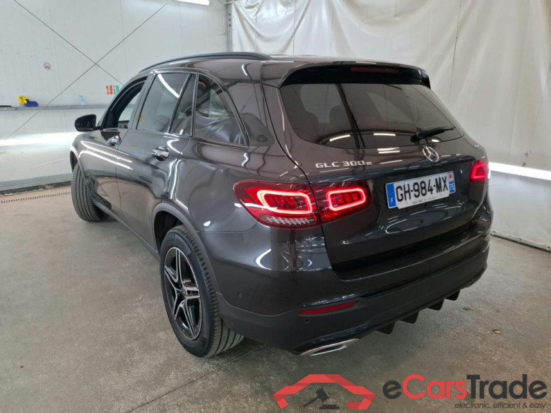 MERCEDES-BENZ GLC / 2019 / 5P / SUV 2.0 GLC 300 E AMG LINE 4MATIC #3