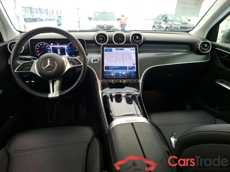MERCEDES-BENZ GLC / 2022 / 5P / SUV GLC 300 e Business Line 4MATIC #6