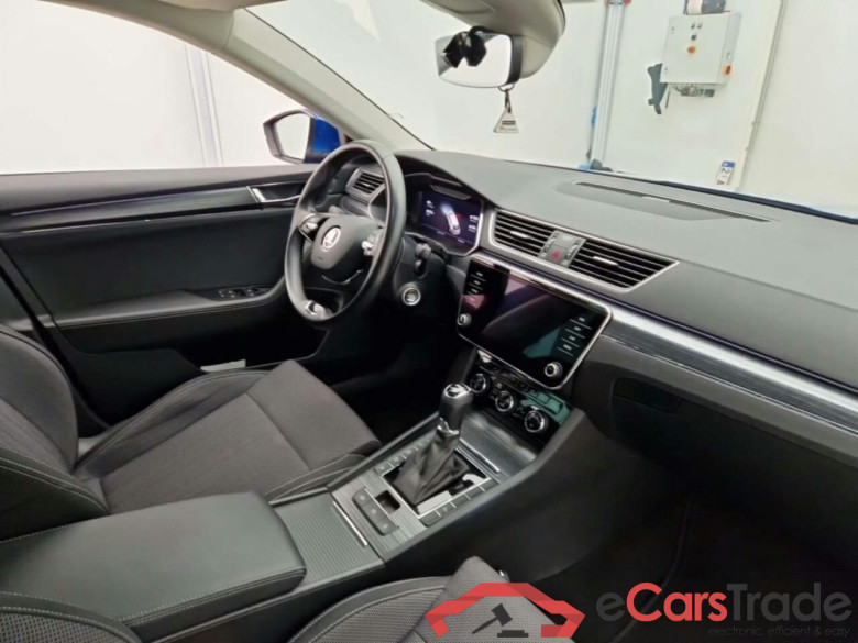 SKODA Superb Combi 1.4 TSI iV BnsEdPlus #3