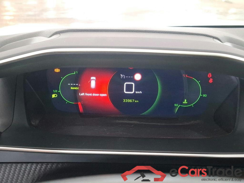 PEUGEOT 208 / 2019 / 5P / Berline Puretech 100 S&S Allure Business #6