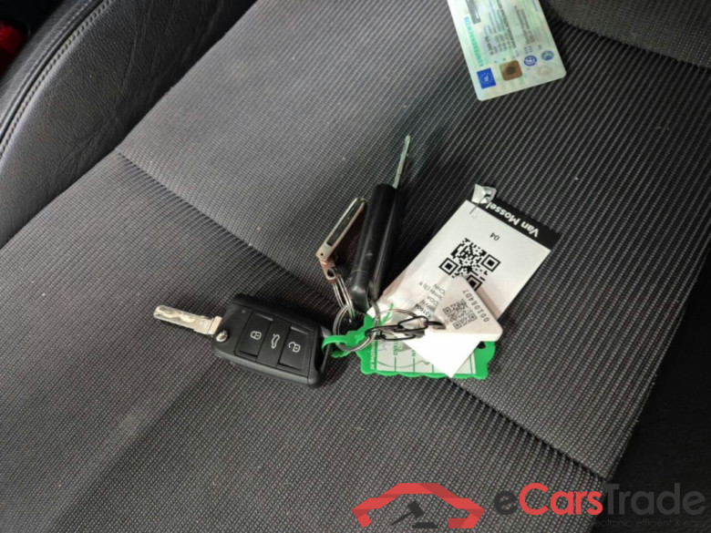 SKODA Octavia Combi 1.5 TSI Bns Edition #6