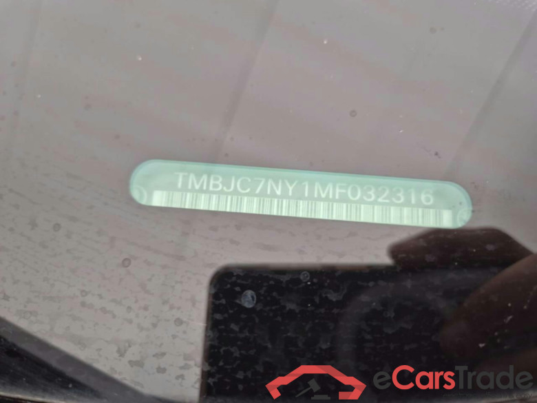 SKODA Enyaq iV 80 First Edition High 77 kWh #4