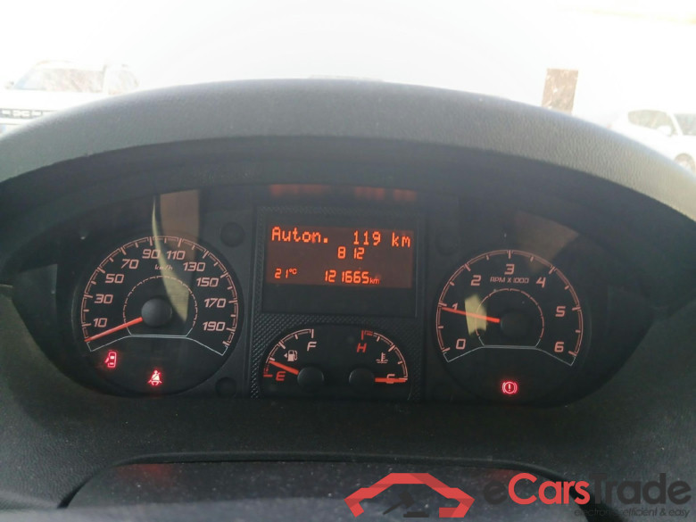 PEUGEOT Boxer / 2014 / 4P / furgón 335 L2 H2 BHDI 103kW (140CV) S&S 6 V. M #4