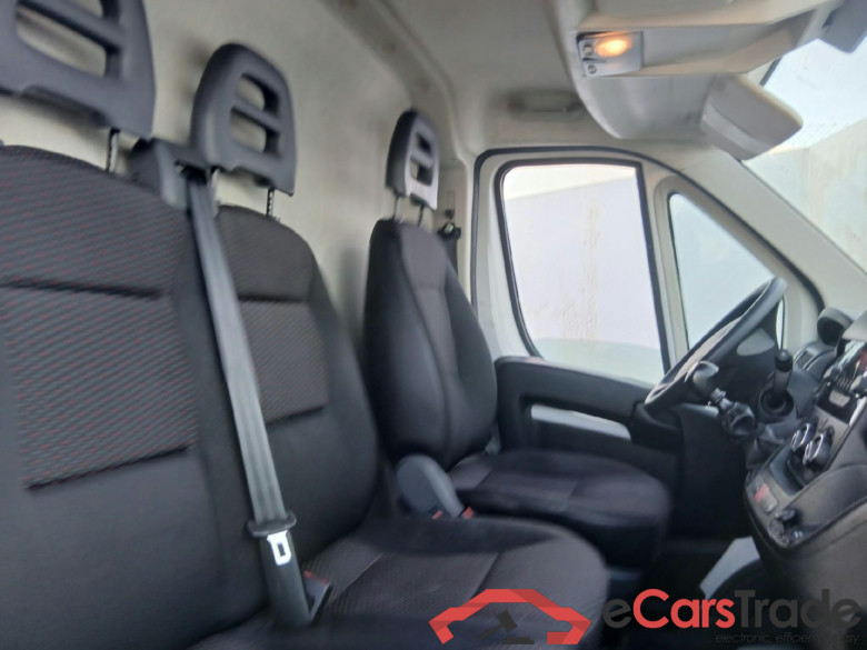 PEUGEOT Boxer / 2014 / 4P / furgón 335 L2 H2 BHDI 103kW (140CV) S&S 6 V. M #6