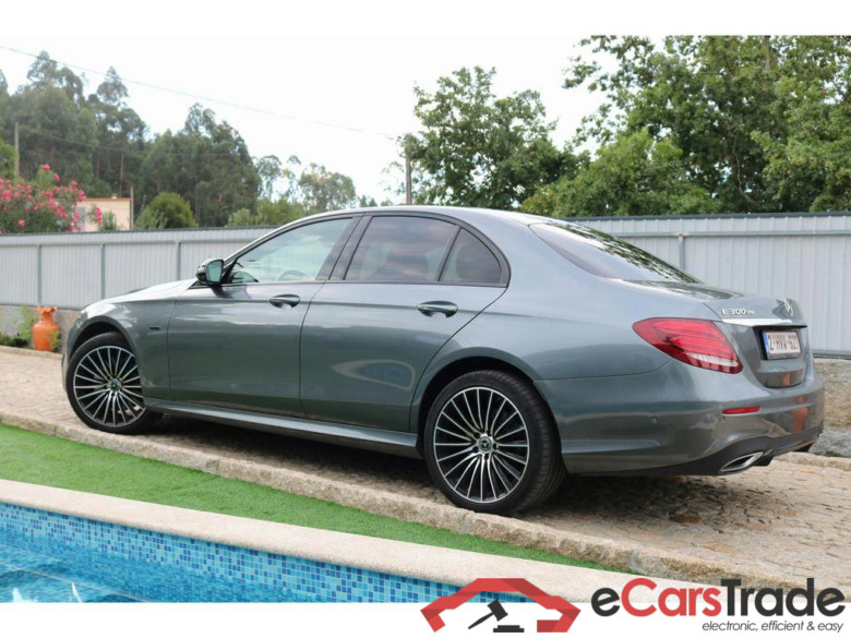 MERCEDES-BENZ E 300 de PHEV Business Solution AMG #3