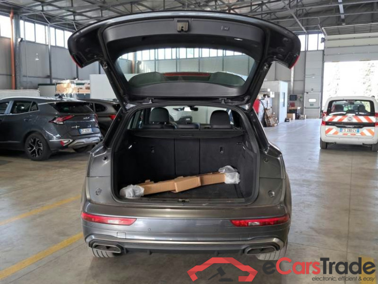 AUDI Q5 / 2020 / 5P / SUV 40 TDI S LINE PLUS QUATTRO S TRONIC #5