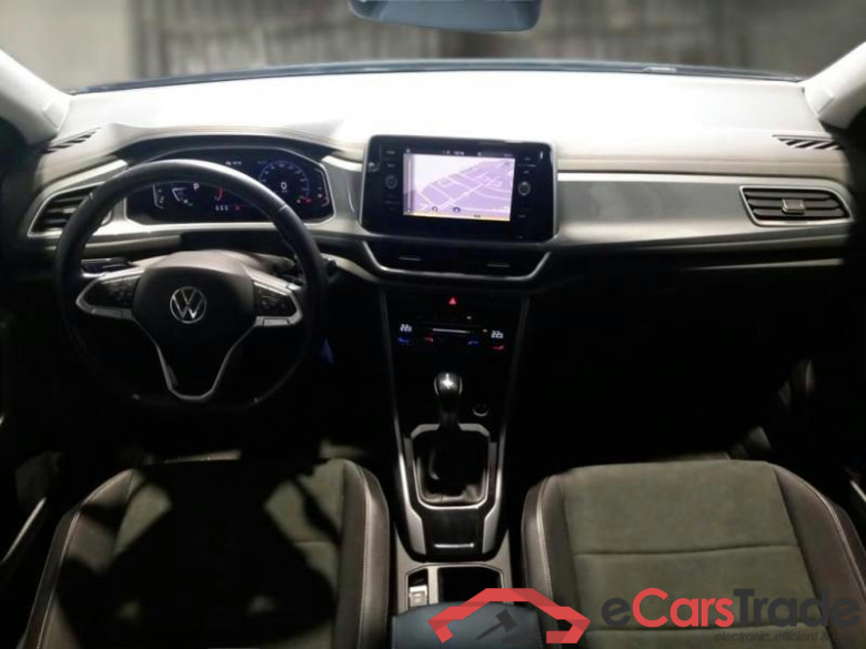 VOLKSWAGEN T-ROC / 2021 / 5P / SUV 1.5 TSI ACT STYLE DSG #3