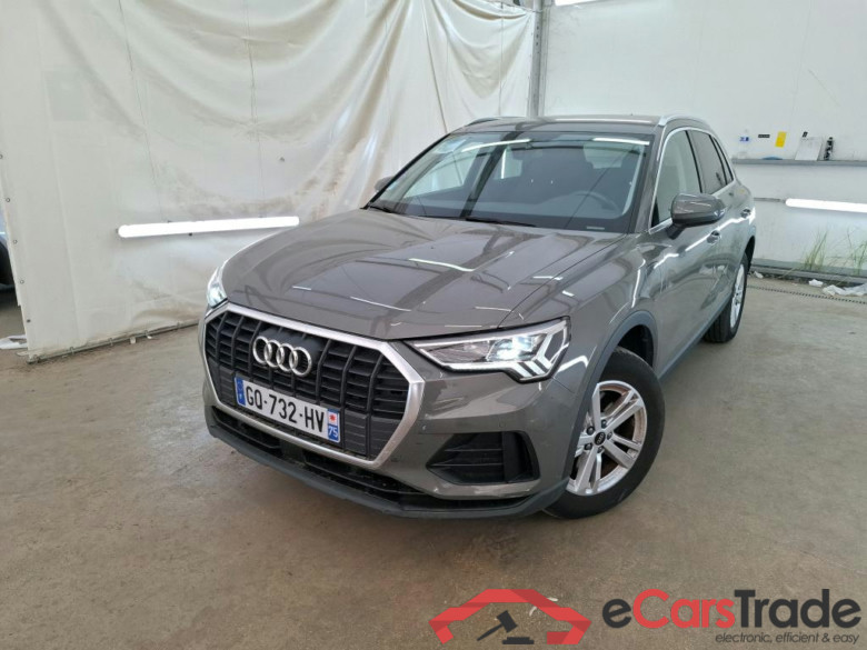 AUDI Q3 / 2018 / 5P / SUV 45 TFSI E 245 S TRONIC BUSINESS LINE