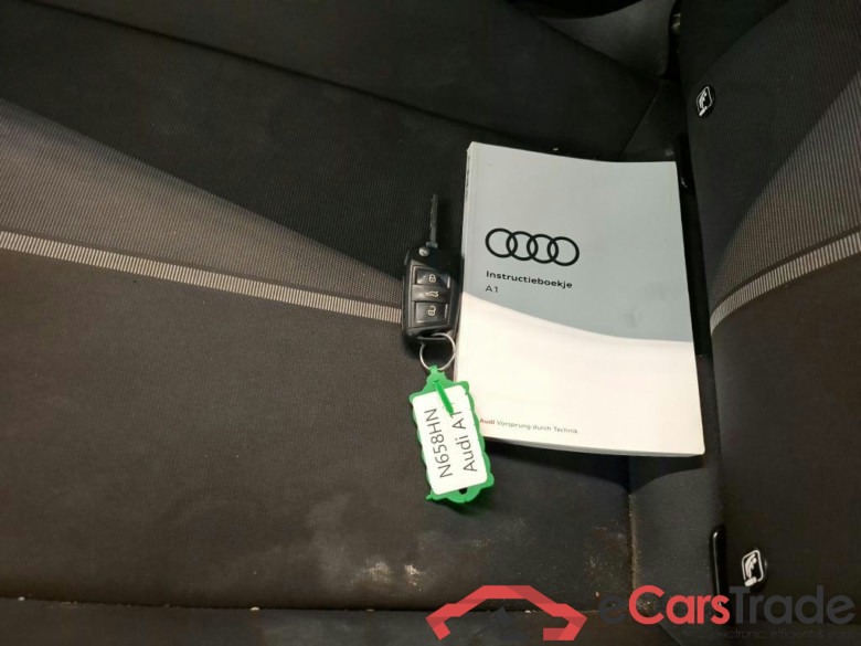 Audi A1 Sportback 25 TFSI Pro Line 5d #4