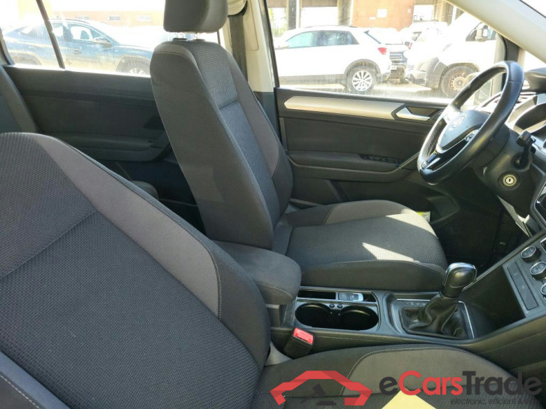 VOLKSWAGEN Touran / 2015 / 5P / monovolumen compacto Business 2.0 TDI 85kW (115CV) DSG #6