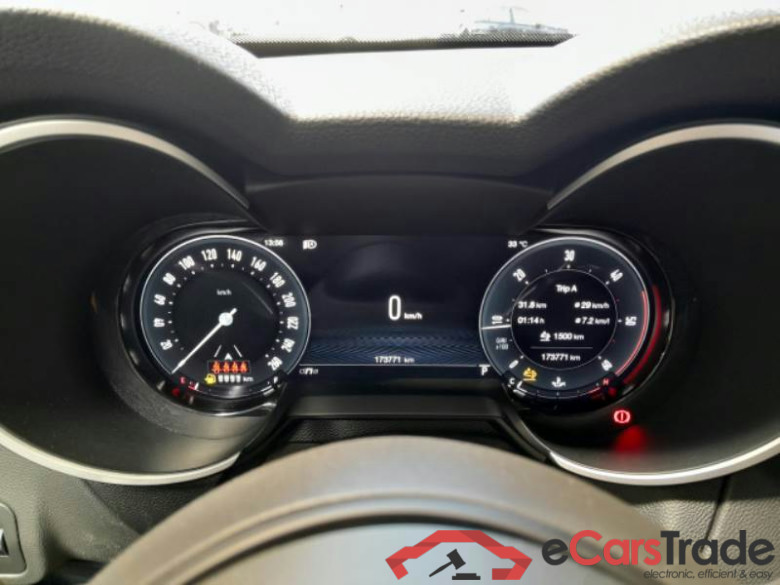 ALFA ROMEO STELVIO / 2017 / 5P / SUV 2.2 TD 210 CV SPRINT AT8 Q4 #4