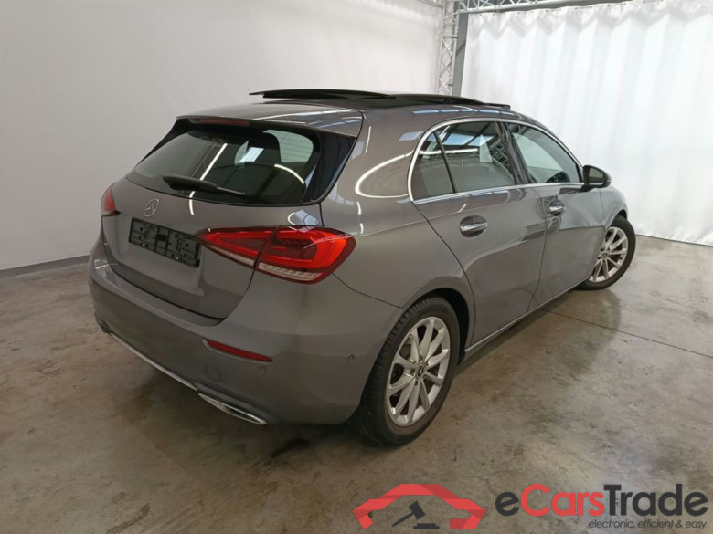 Mercedes-Benz A-Klasse A 180 d DCT Launch Edition 5d #2