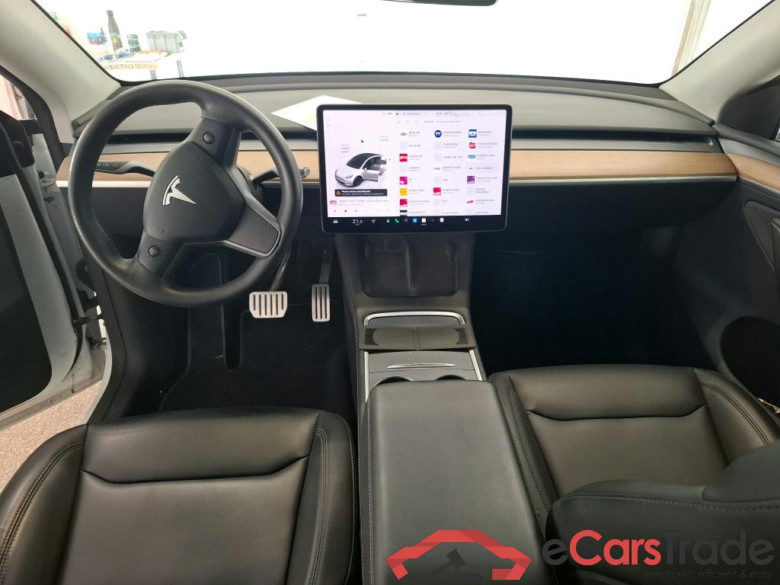 TESLA Model Y / 2020 / 5P / SUV Performance Dual Motor AWD #6