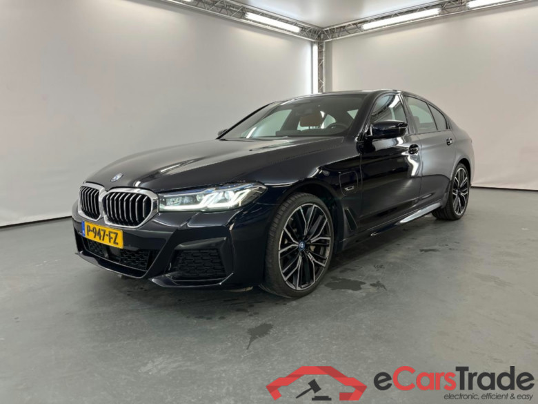 BMW 5-serie 530e Business Edition Plus #1