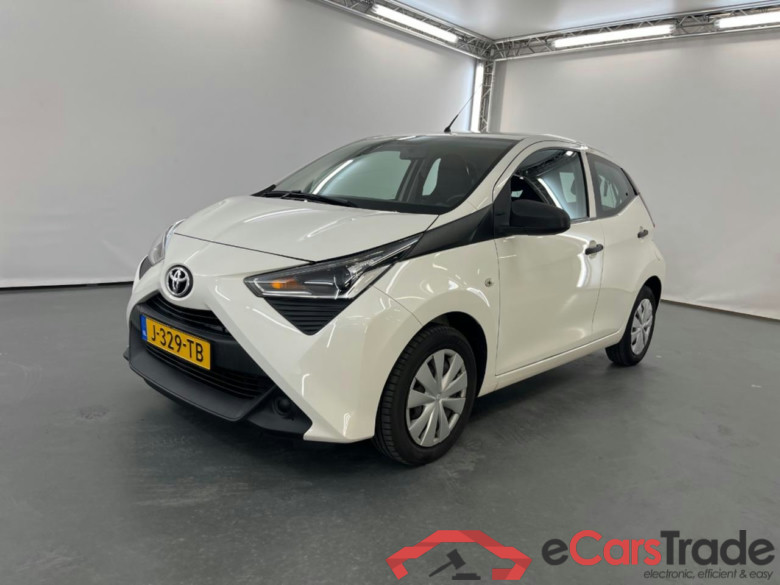 TOYOTA Aygo 1.0 VVT-i x-fun #1