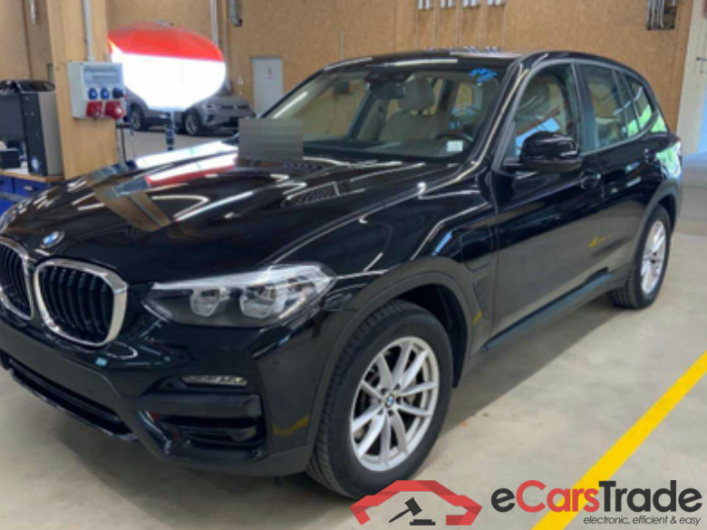 Baureihe X3 xDrive 30 e Advantage 2.0 215KW AT8 E6d