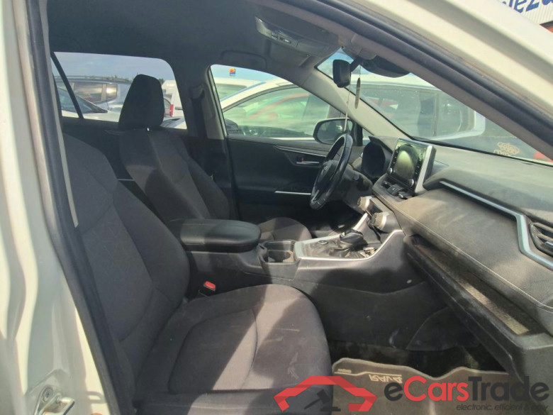 TOYOTA Rav4 / 2018 / 5P / todoterreno 2.5l 220H Advance 4WD #6