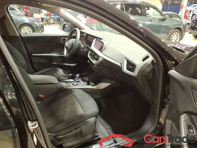 BMW 1 SERIES HATCH 1.5 116DA (85KW) #6