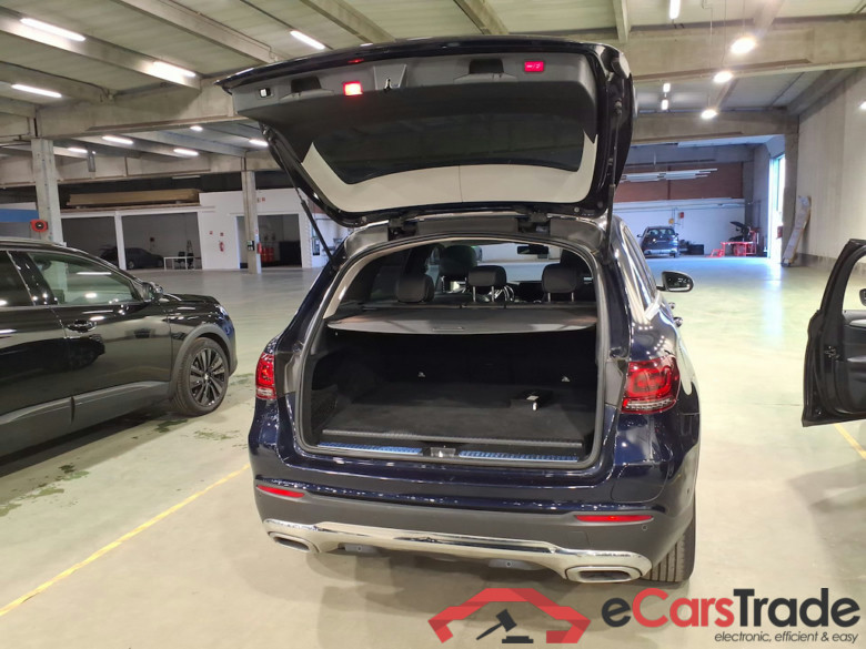 MERCEDES-BENZ GLC 2.0 GLC 300 DE 4MATIC 4WD BUS SOL AUTO #1
