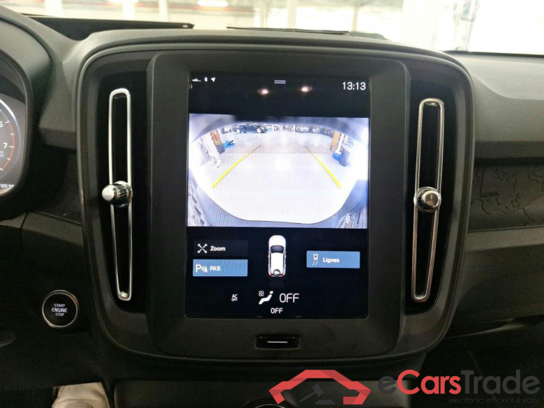 VOLVO XC40 1.5 T2 ESSENTIAL AUTO #1
