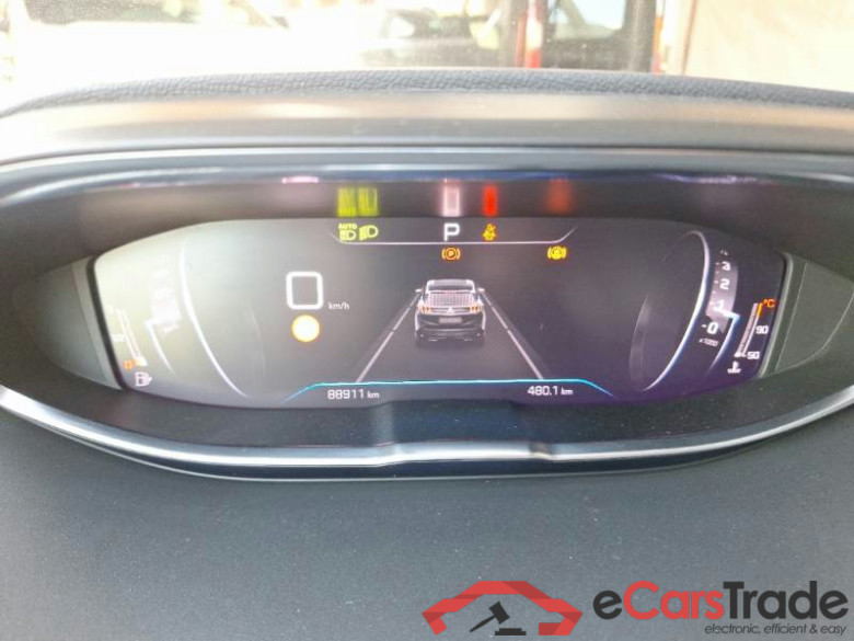 PEUGEOT 3008 / 2020 / 5P / SUV BLUEHDI 130 EAT8 SeS ALLURE #4