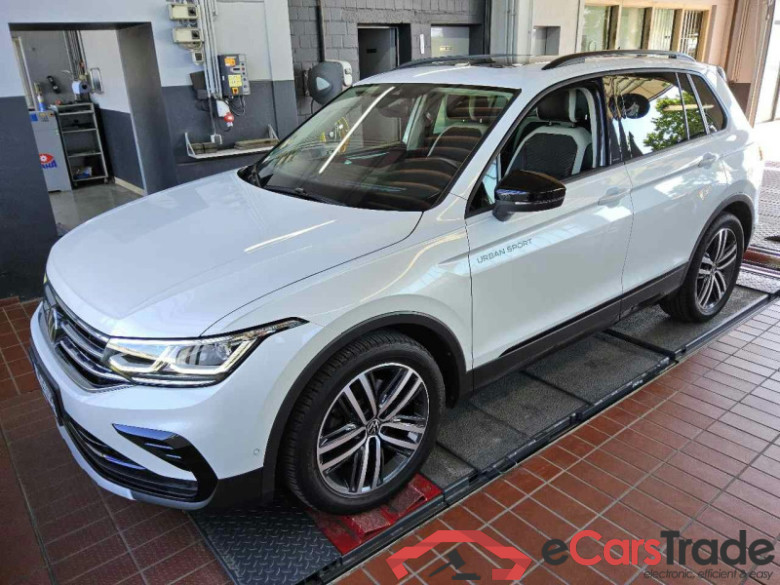 Volkswagen Tiguan (AX1)(07.2020->2024) DE - SUV5 2.0 TSI BMT/Start-Stopp EU6d, 4Motion Urban Sport OPF, (Facelift) 2021 #1