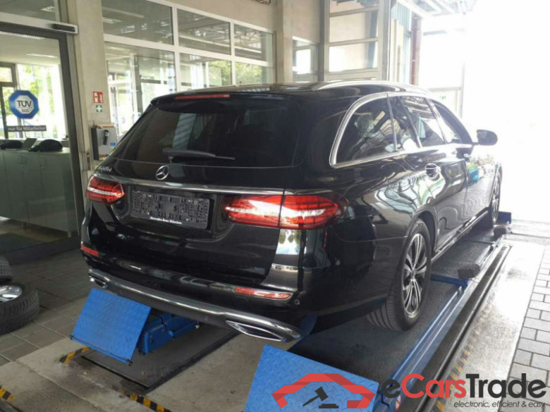 Mercedes-Benz E T-Modell (BM 213)(06.2016->) DE - Kb5 E 220 d EU6d, Avantgarde, (Facelift) 2022 - 2023 #2
