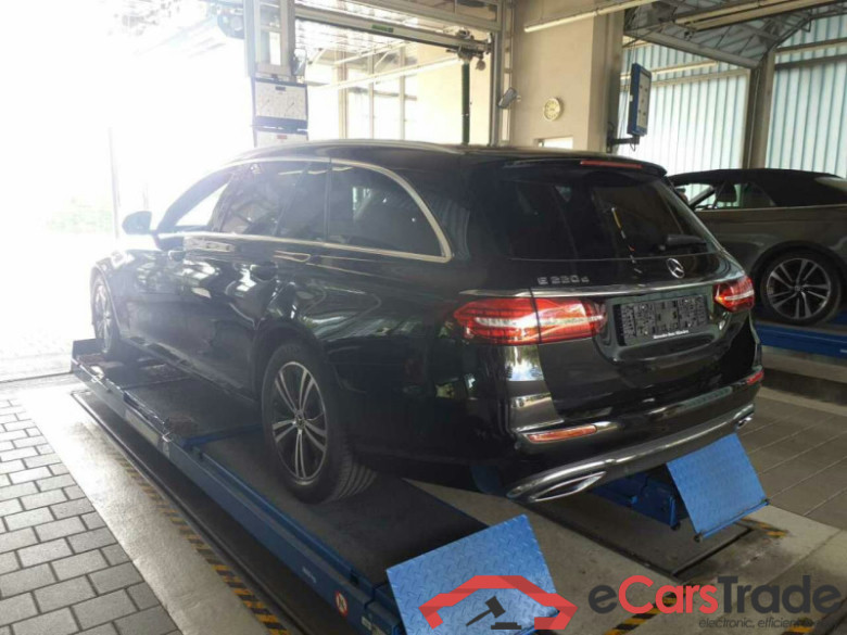 Mercedes-Benz E T-Modell (BM 213)(06.2016->) DE - Kb5 E 220 d EU6d, Avantgarde, (Facelift) 2022 - 2023 #3