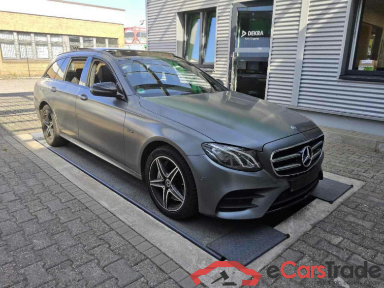 Mercedes-Benz E T-Modell (BM 213)(06.2016->) DE - Kb5 E 300 de EU6d-T, AMG Line, 2018 - 2020 #2