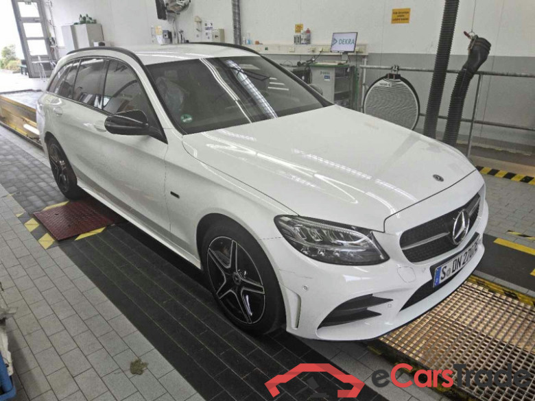Mercedes-Benz C T-Modell (BM 205)(09.2014->) DE - Kb5 C 300 de EU6d, Night Edition, (Facelift) 2020 - 2021 #2