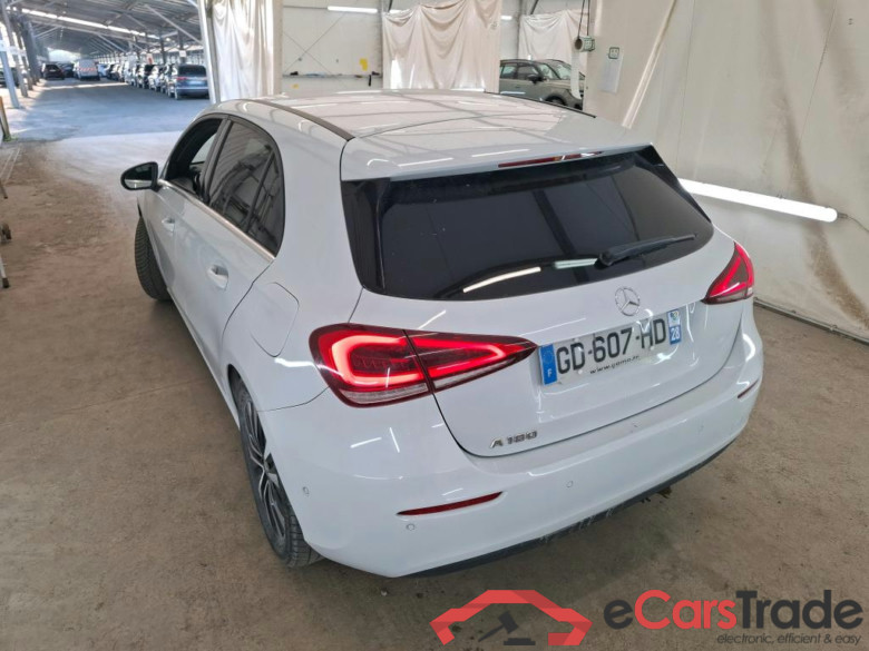 MERCEDES-BENZ Classe A Compact / 2018 / 5P / Berline A 180 Business Line 7G-DCT #2