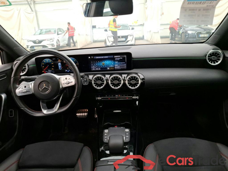 MERCEDES-BENZ Classe A Berline / 2018 / 4P / Berline A 200 d AMG Line 8G-DCT #5